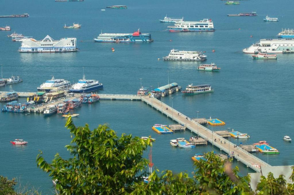 Chada Thai House Pattaya Ngoại thất bức ảnh