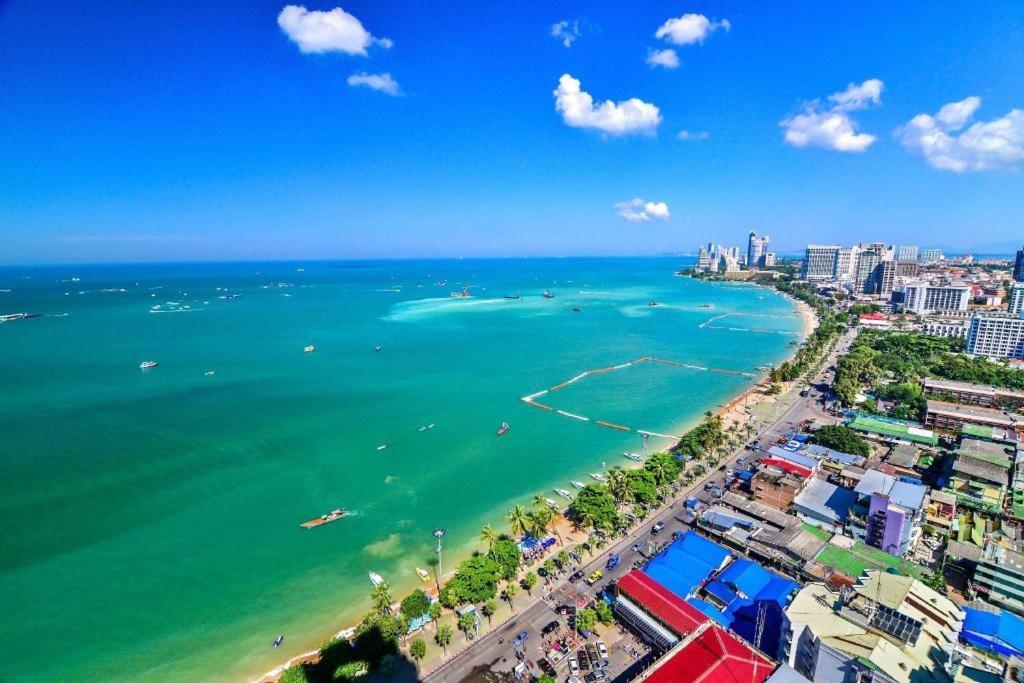 Chada Thai House Pattaya Ngoại thất bức ảnh