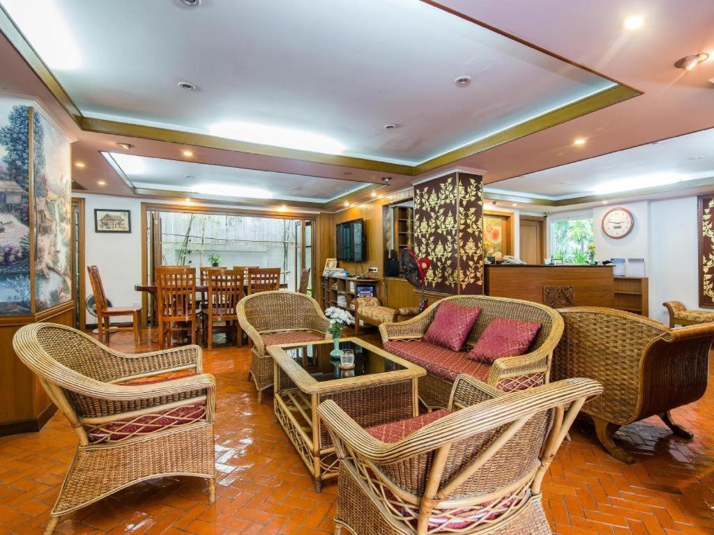 Chada Thai House Pattaya Ngoại thất bức ảnh