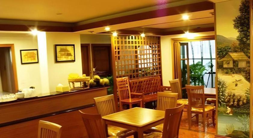 Chada Thai House Pattaya Ngoại thất bức ảnh