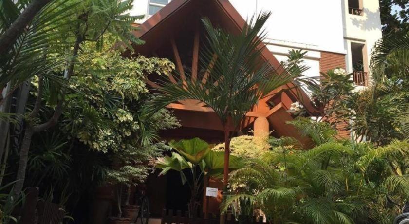 Chada Thai House Pattaya Ngoại thất bức ảnh
