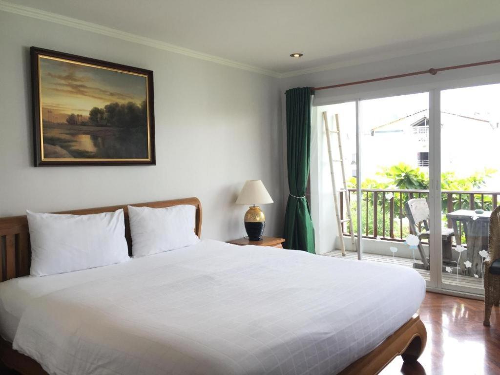 Chada Thai House Pattaya Ngoại thất bức ảnh
