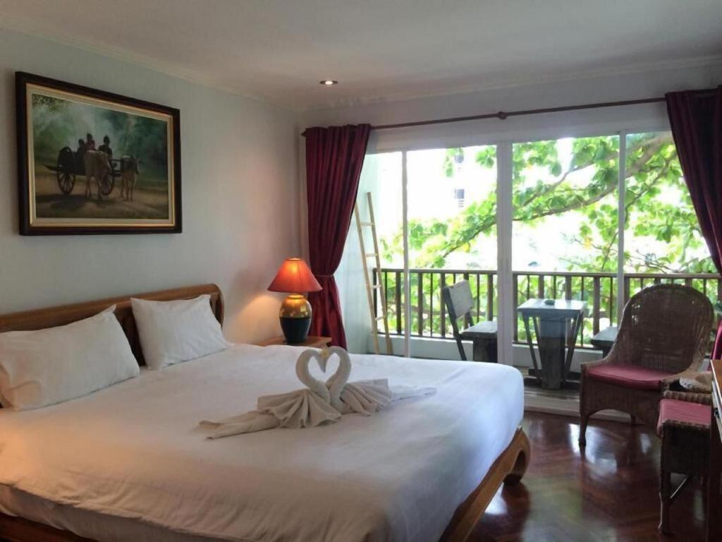 Chada Thai House Pattaya Ngoại thất bức ảnh
